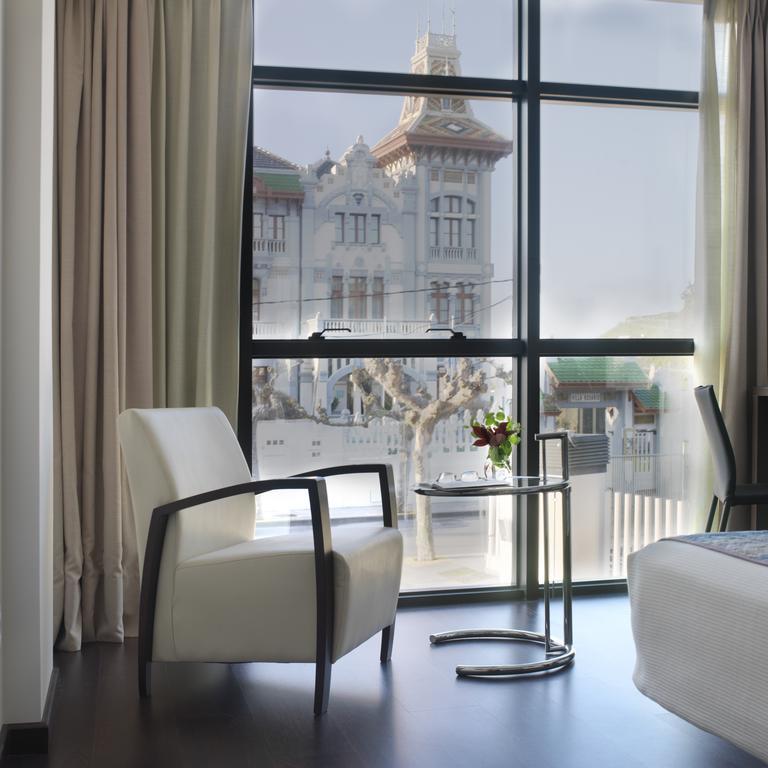 Hotel Villa Rosario Ii, Edificio Moderno Ribadesella Bagian luar foto